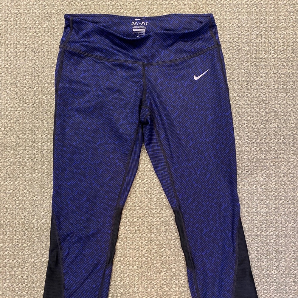 Nike cropped dry fit leggings